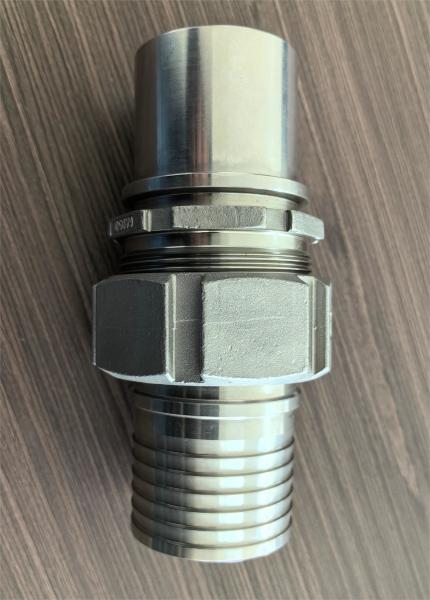 Equipamento de aço inoxidável Centro de usinagem CNC de aço inoxidável Conectores de caminhão-tanque de processo de cera perdida