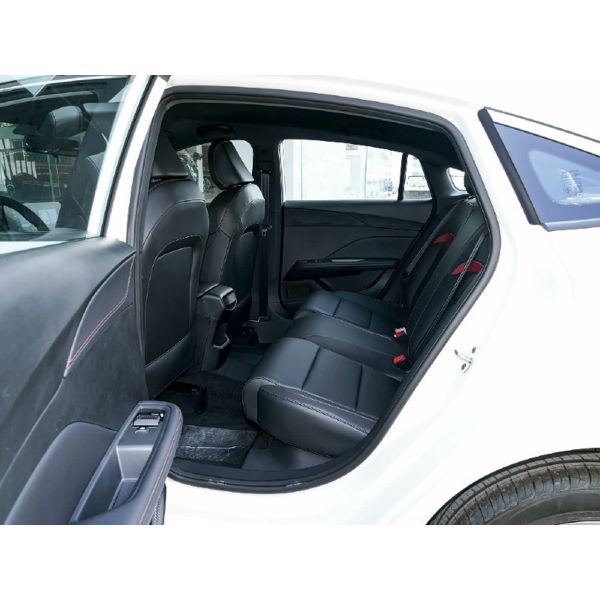 High Quality Ready to Ship Gasoline Vehicle Compact Car MG5 2025 for Adult