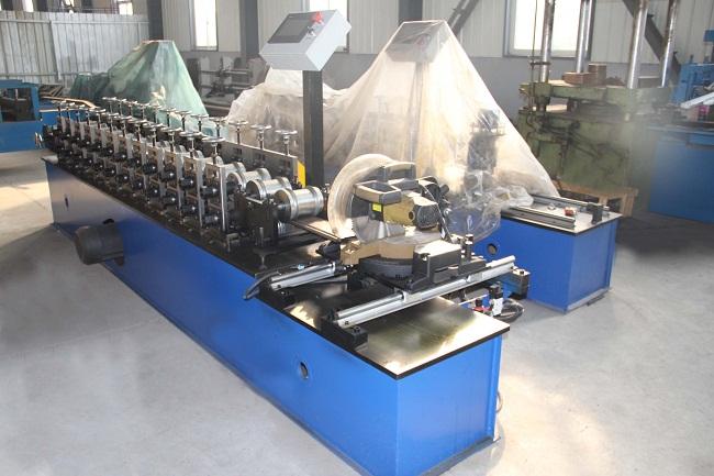 стальной крен двери шторки 3.2T формируя станции машины 5.5KW 12