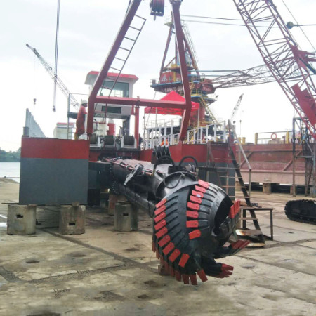 18inch 2500m3 Desilting Machine River Dredger Machine With Cutter Head