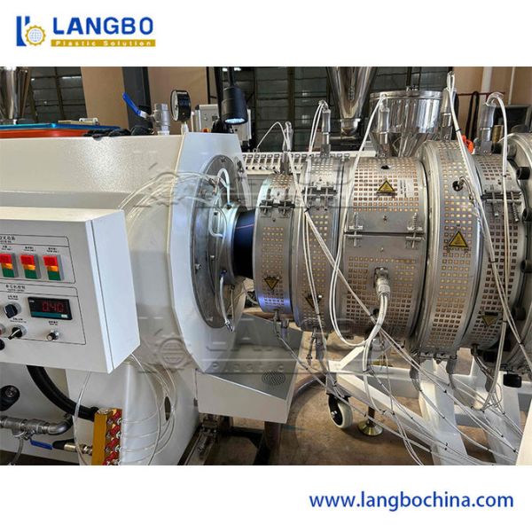 HDPE Pipe Production Line With High Torque Single Screw Extruder