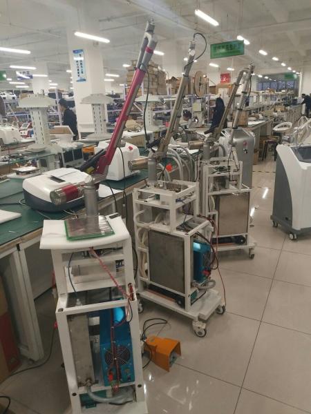 80% hospital clinic used High quality Q switched Nd yag laser  machine for  body tattoo, eye line and brow tattoo