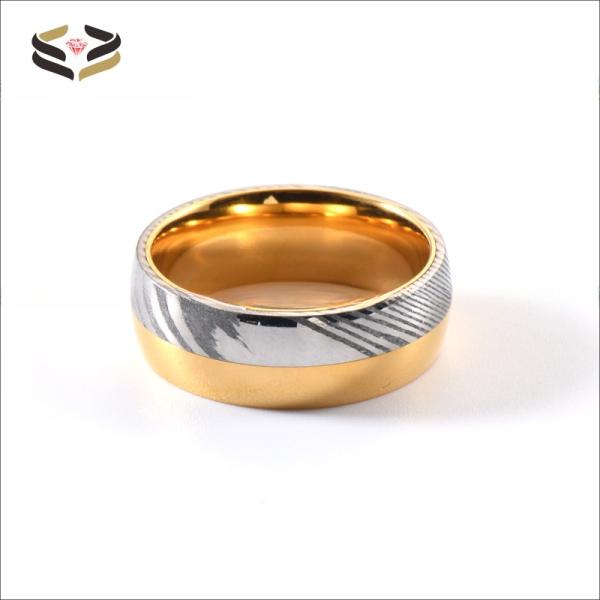 Anillo de boda de acero de Damasco para hombre, oro y plata, dos tonos, 8 mm, pulido con forro de tungsteno