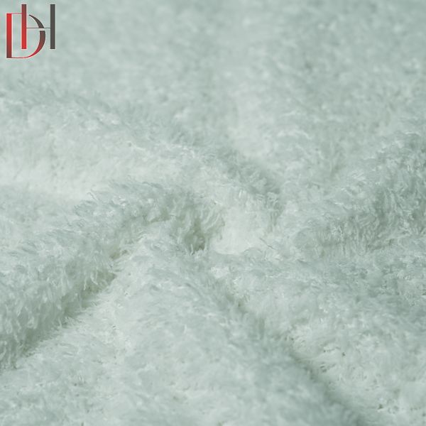 97% polyester 3% Spandex Fleece Fabric Oilproof Wind Proof Quick Dry