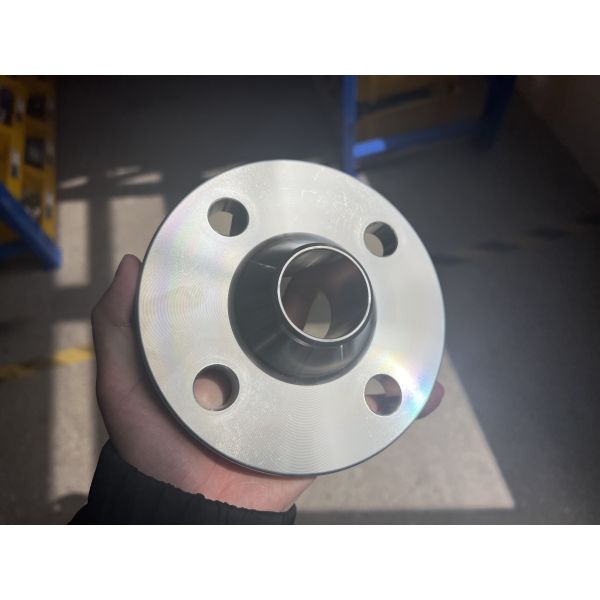 Stainless Steel Weld Neck Flange – High-Precision, Corrosion-Resistant for Industrial Applications