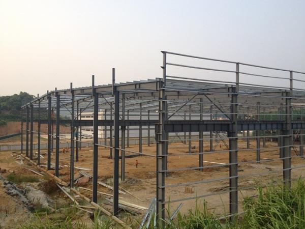 Armazém pré-fabricado da construção de aço, construções de aço industriais do calibre leve