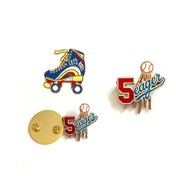 high quality clothing badge roller skate shoes pin personalise Sport lapel pin