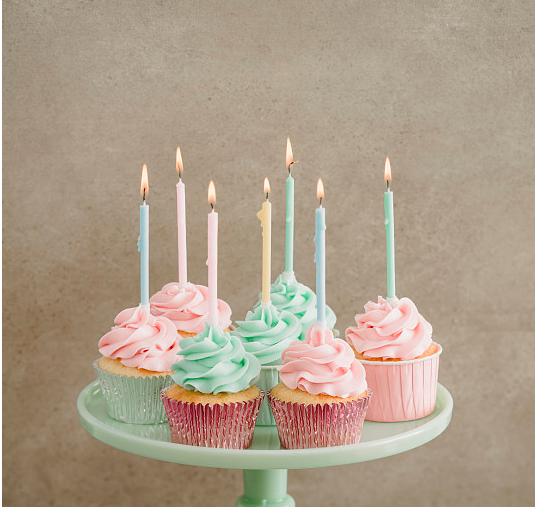La longue bougie de petit gâteau d'anniversaire de 12 PCs, long anniversaire maigre mire écologique