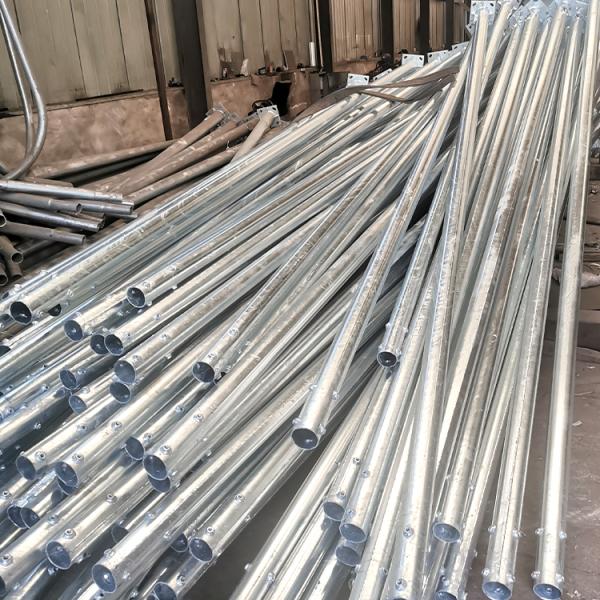 6.8M Galvanized Outdoor Security Camera Pole , Q235 3m CCTV Pole