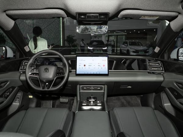 2025 BYD Electric Car Qin L EV Multi-link Suspension indépendante Chargement rapide Nouveau modèle Vente à chaud avec toit ensoleillé