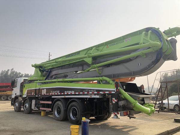 caminhão móvel da bomba de 52m Beton Zoomlion para o projeto de construção