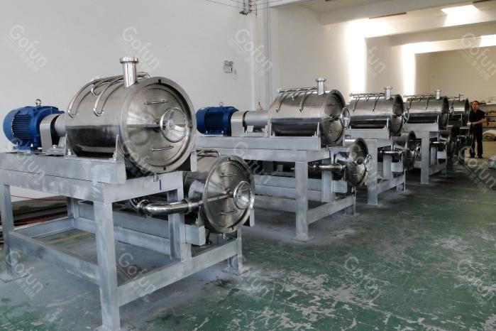Complete production machines specifically for tomato juice processing plants