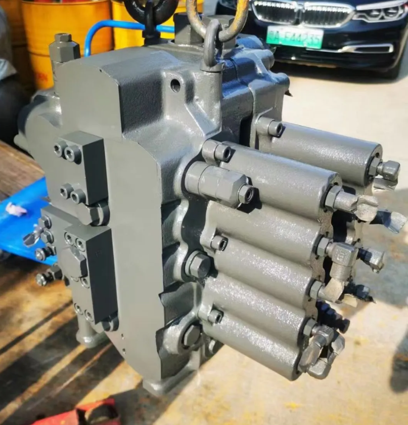 SH120A1 SH120A2 Hydraulic Main Control Valve Assy for Sumtiomo Excavator Spare Parts Main Control Valve Aftermarket