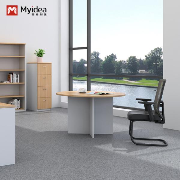 Salle de séjour Table à café circulaire pour plusieurs personnes