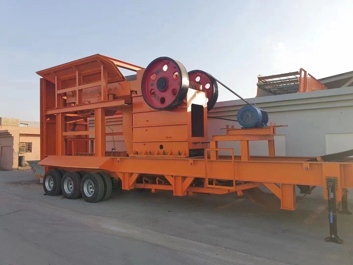 Comprehensive YBE69 Automatic Production Line for Mining Quarry Mobile Crushing Station
