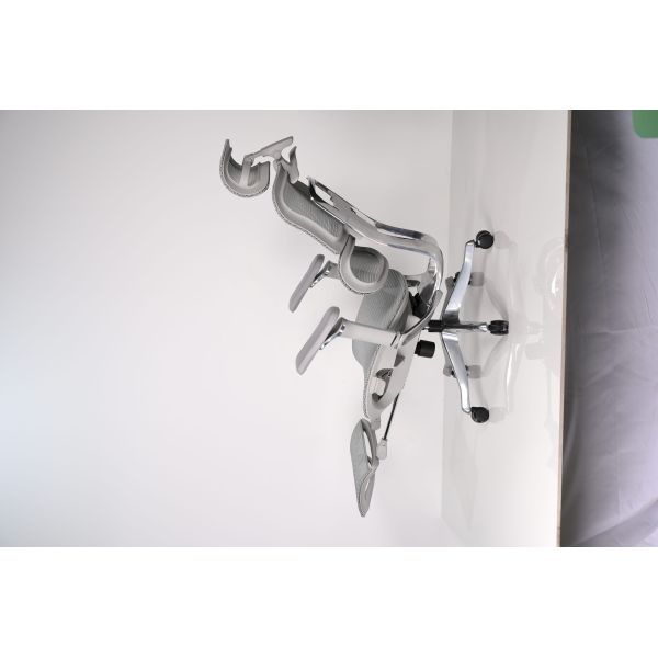 Adjustable Headrest Ergonomic Office Mesh Chair for CEO / Manager