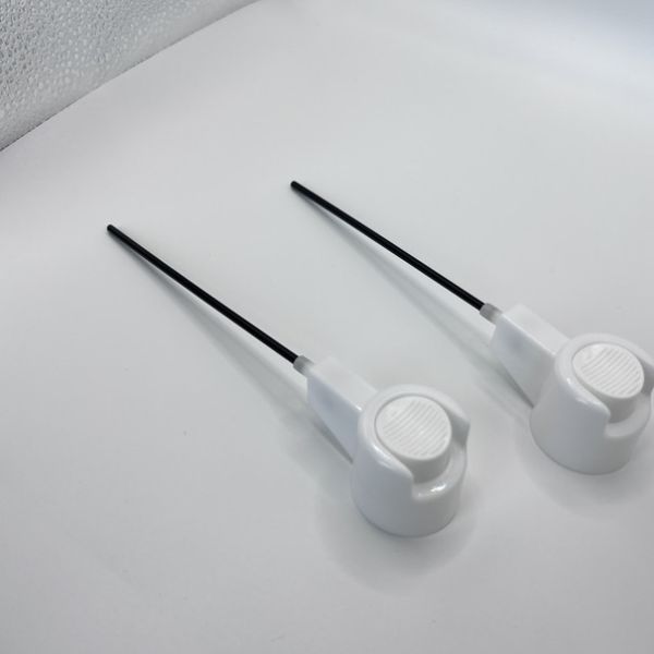 Aerosol Actuator with Flexible Straw for Hard-to-Reach Areas