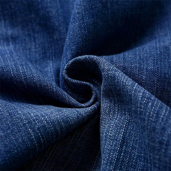 Джинсовая ткань лета ярлыка фабрики случайная свободная подходящая замыкает накоротко джинсы людей