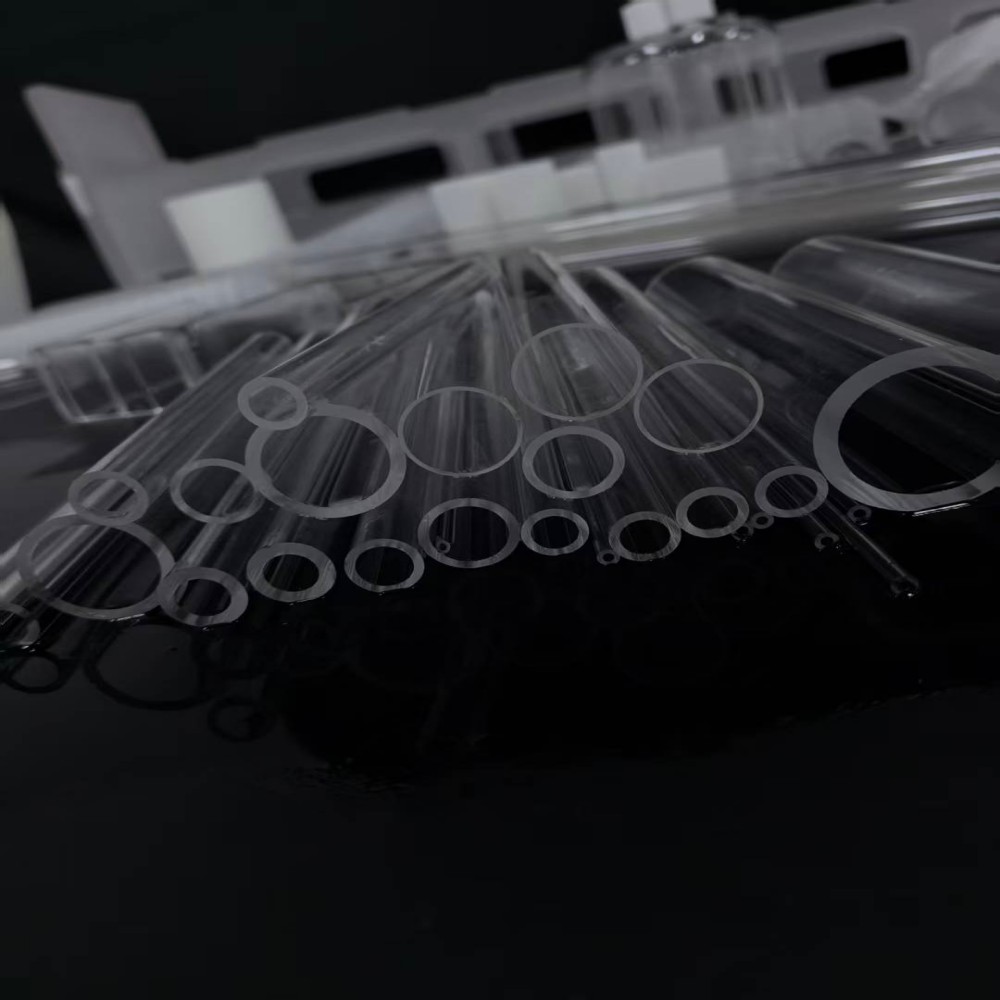 Ultraviolet Light Quartz Glass Tubes Custom Sizes High Performance Quartz Sleeve