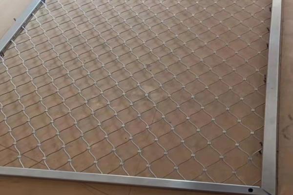 Lightweight 7*7 Stainless Steel Aviary Mesh Aviary Netting For Parrots