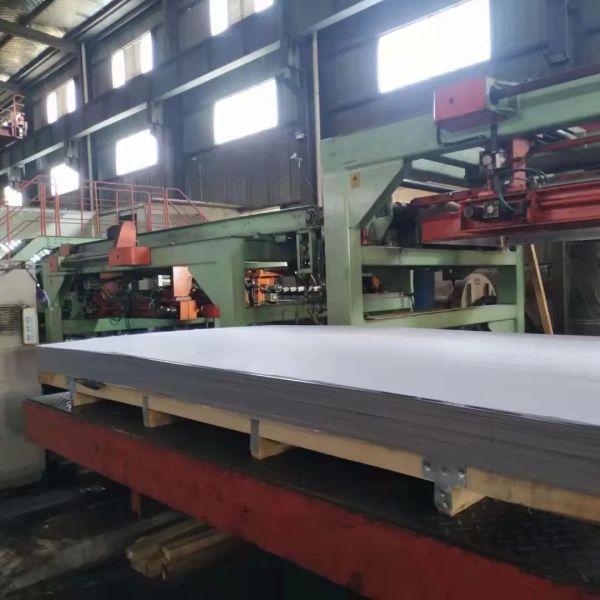 Hot Rolled 304 Stainless Steel Plate with 1500mm Width for Custom Laser Cutting SS Plate