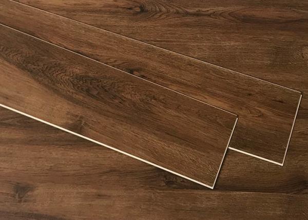 6mm Household SPC Luxury Vinyl Plank Flooring Wooden Grain Anti Slip