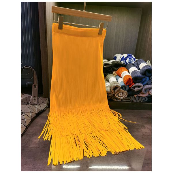 2024 Women's High Waisted Pleated Skirt Solid Color New Fashionable Tassel Age Reducing and Slimming Breathable Skirt