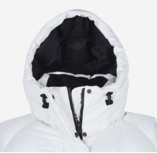 Water Repellent Womens Long Down Coat , Durable Breathable Long Goose Down Jacket