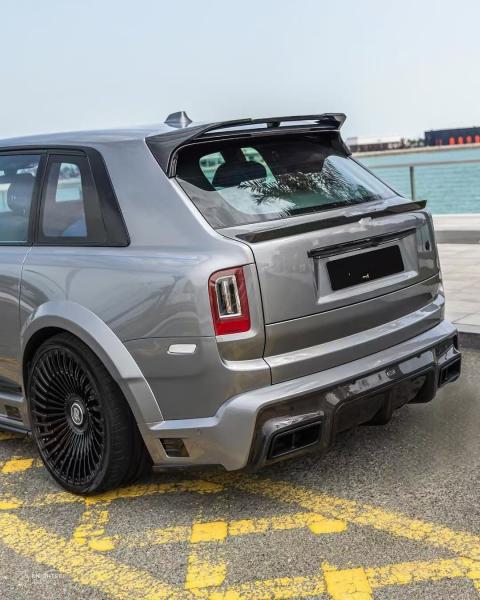 150 mm Rolls Royce Cullinan Body Kit UB Style Spoiler Widebody Kit Pour les voitures de luxe