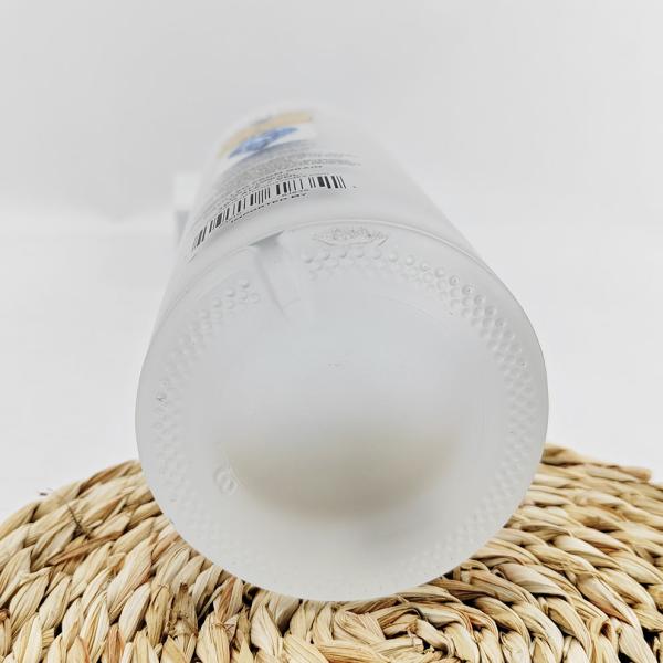 Customized Color Logo Round Glass Bottle 200ml 375ml 500ml 700ml 750ml 1000ml for Beverage