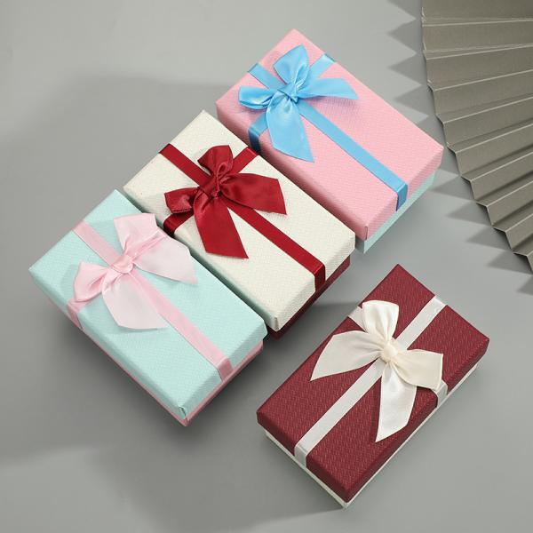 Foil Holographic Perfume Gift Boxes Recyclable Cosmetic Packaging For Small Business