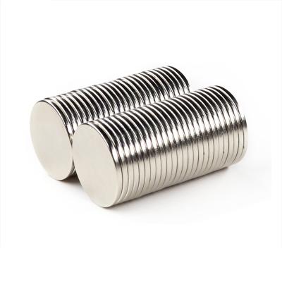 Strong Circle Magnets N35 N52 Neodymium Disc Magnets Axial Radial Magnetization