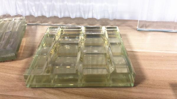 Customized Carved SGP Interlayer Glass 15cm Impact Resistant