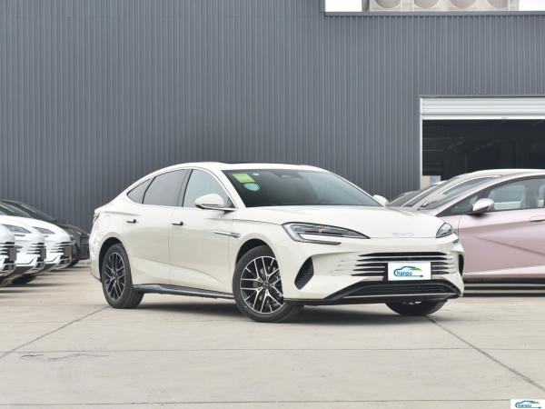 Medium Glory Version Dm-I 121Km Elite Type Sedan with Suspension Steering System by BYD