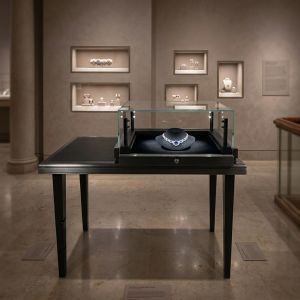 Modern Museum Display Cabinet Design Portable Table Top Display Cabinet