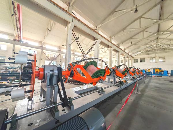 Máquina de cableado de 5 núcleos con retrodirección completa 1250 mm de retorno