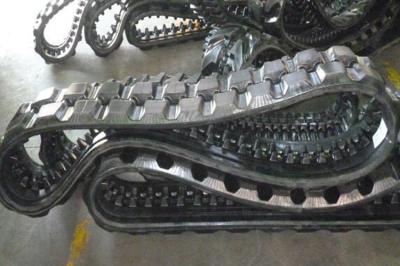 A borracha excelente do carregador da trilha segue o perímetro de 2448mm para a infraestrutura