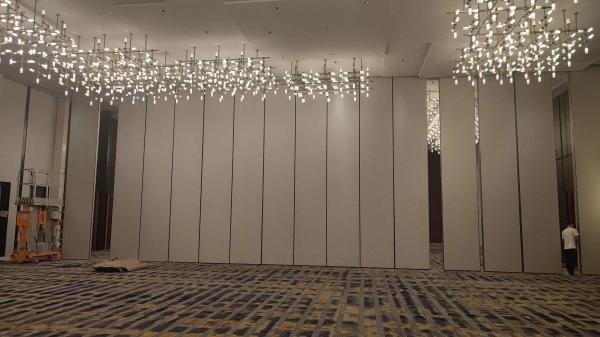 Movable Soundproof Folding Wall High Stability With Single Door