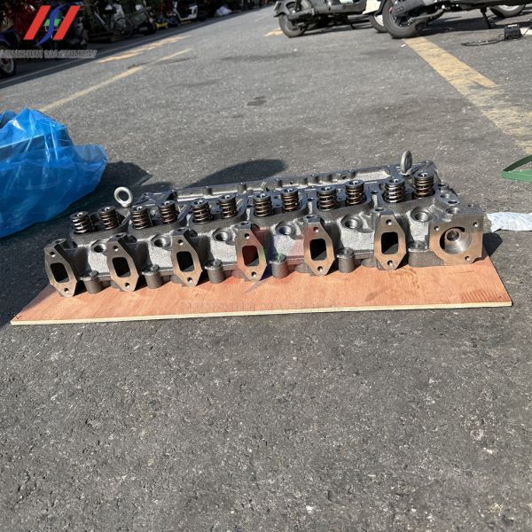 Excavator Part 3967458 For 6BT5.9 Diesel Engine Cylinder Head