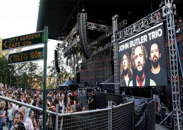 Super Light Front Service LED Display For Rental Stage Concert P3.9 Fine Pitch