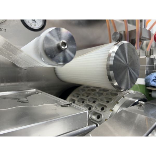 Servo Medium Size Softgel Encapsulation Machine for Gelatin Capsule Production