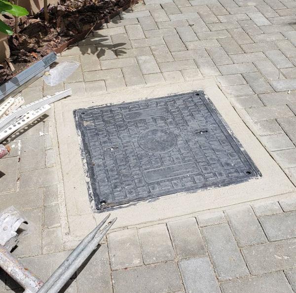 High Performance SMC Manhole Covers for Heavy Traffic and Harsh Environments