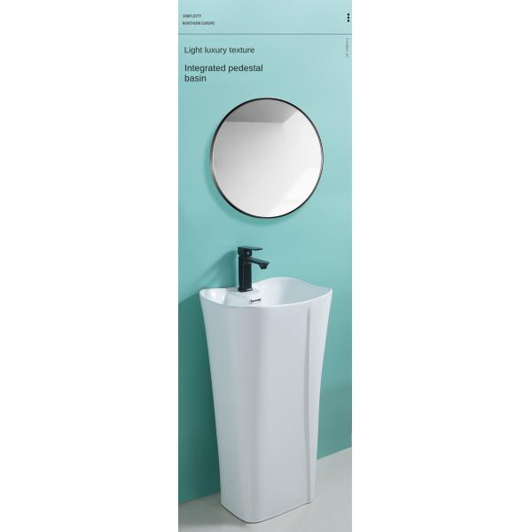 Оптовая цена Современные санитарные принадлежности Бесплатное стоящее белое керамическое ванное место