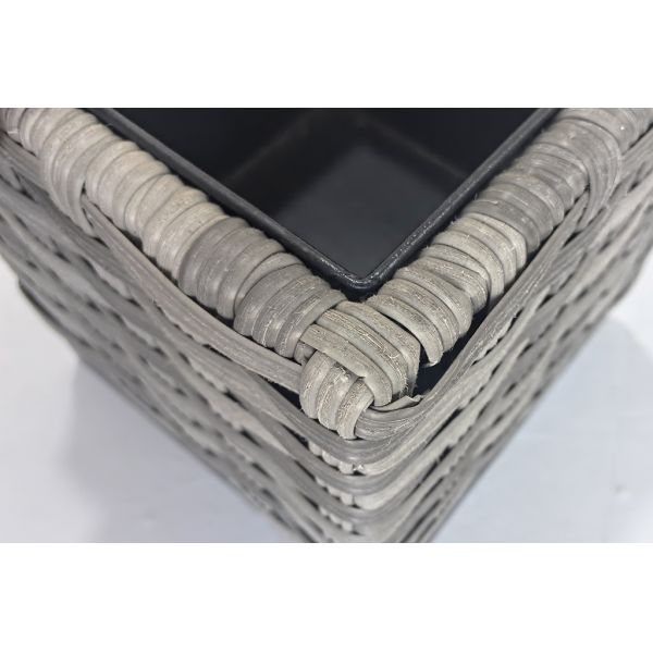 Latest Popular Garden Planter Metal Frame Weather Resistance PE Rattan Flowerpot Plant Pot