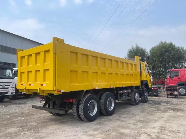 420hp Used Sinotruk Dump Truck Red Color Manual Transmission construction companies