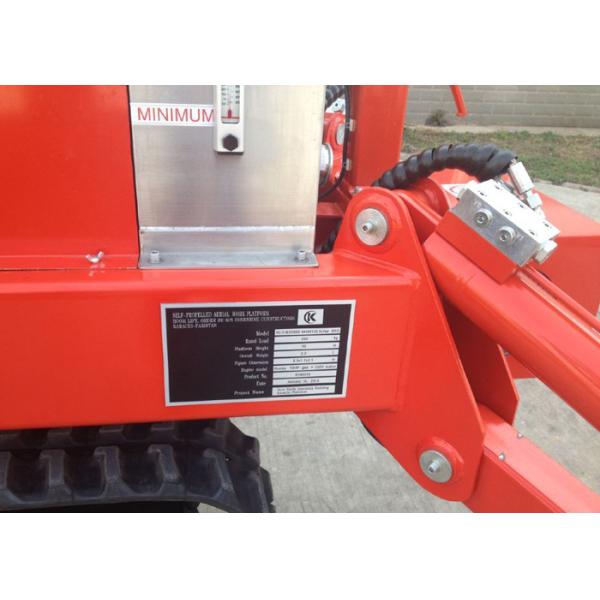 Wired Remote Control Hydraulic Boom Lift , High Strength Steel Articulating Boom Lift