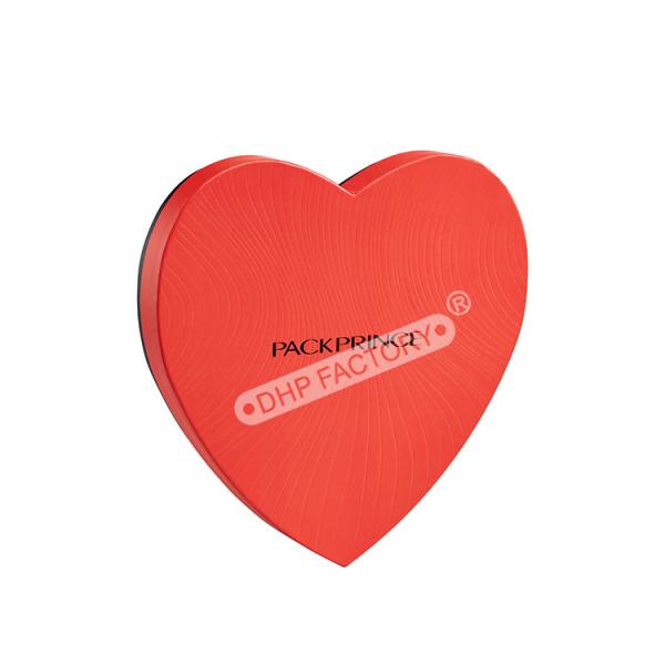 Lightweight Heart Chocolate Box With Inner Compartments For Organized Display
