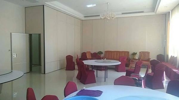 Conference Room Movable Partition Walls , 65 mm Sliding Door Roller Soundproof Room Dividers