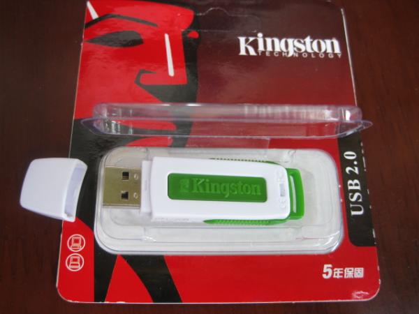 Movimentações marcadas do flash de USB para kingston DTI