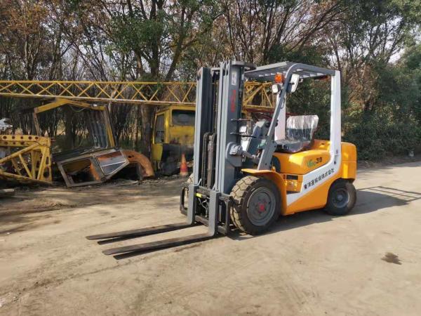Large Load Capacity 3T TCM FD30T6 Second Hand Diesel Forklifts